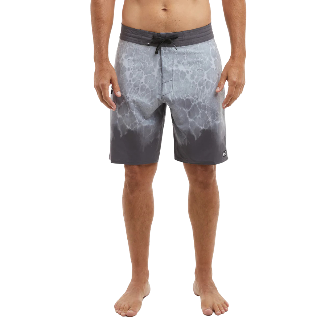 PELAGIC STRIKE 19" BOARDSHORT