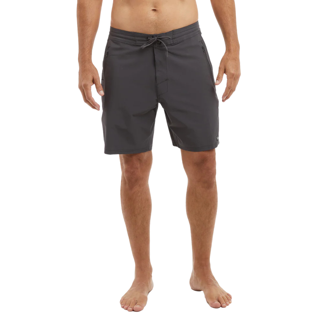 PELAGIC LEADERMAN 18" SHORT