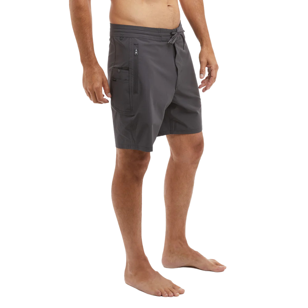 PELAGIC LEADERMAN 18" SHORT