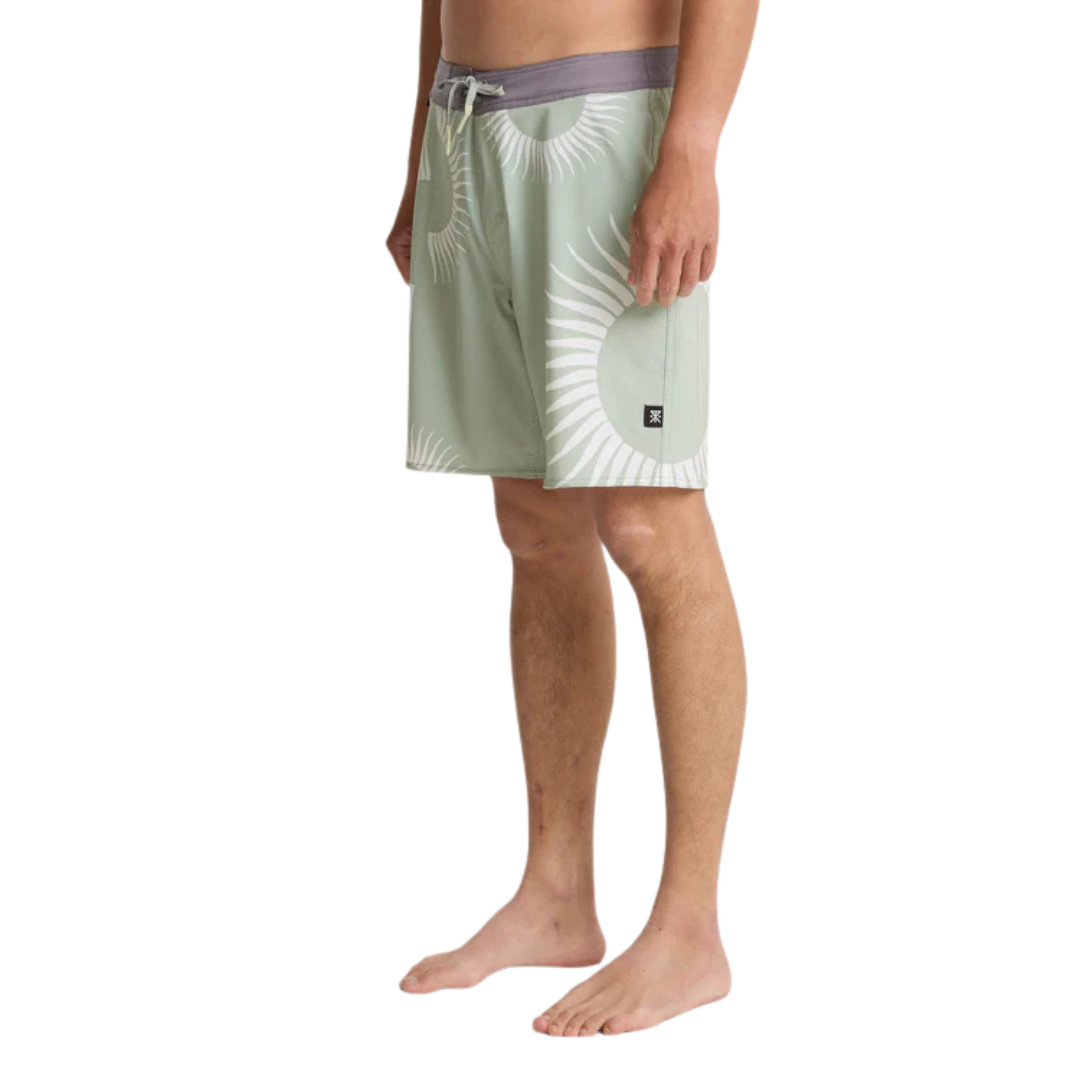 ROARK PASSAGE 17" BOARDSHORT
