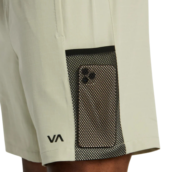 RVCA X OVER SHORT