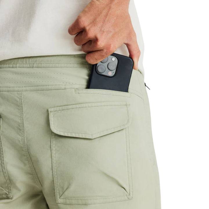 ROARK LAYOVER TRAVELER SHORT