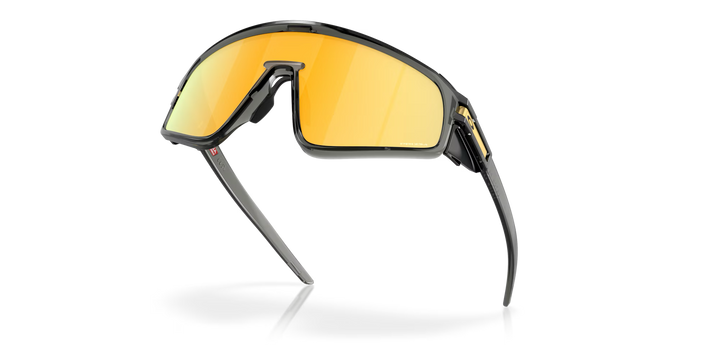 OAKLEY LATCH PANEL