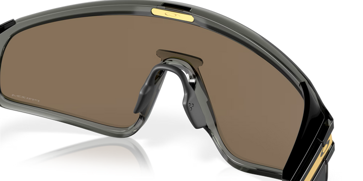 OAKLEY LATCH PANEL