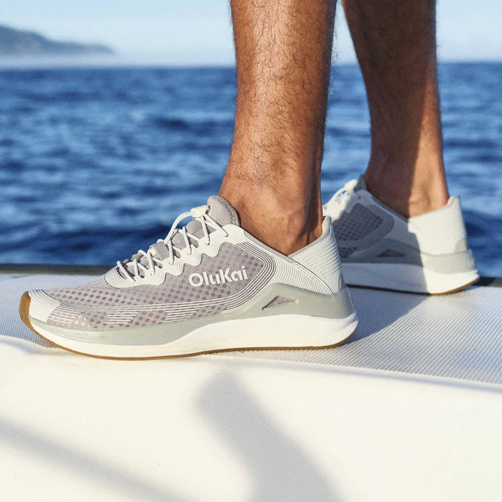 OLUKAI 'AHI - ASH/STERLING