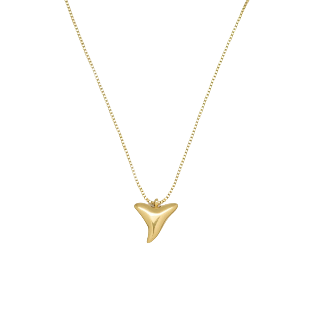 SALTY CALI SHARK TOOTH NECKLACE