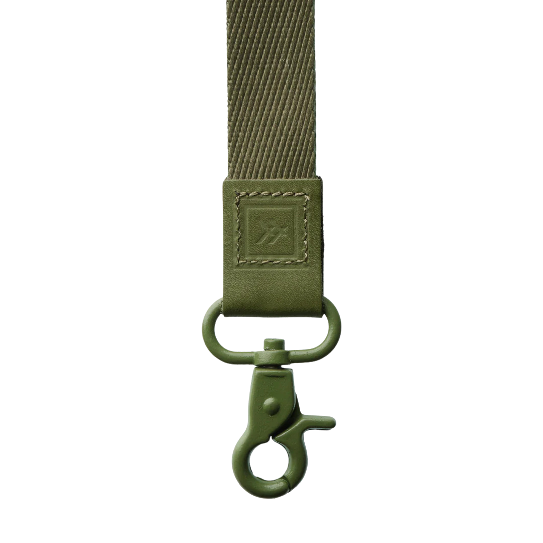 THREAD OLIVE WRIST LANYARD