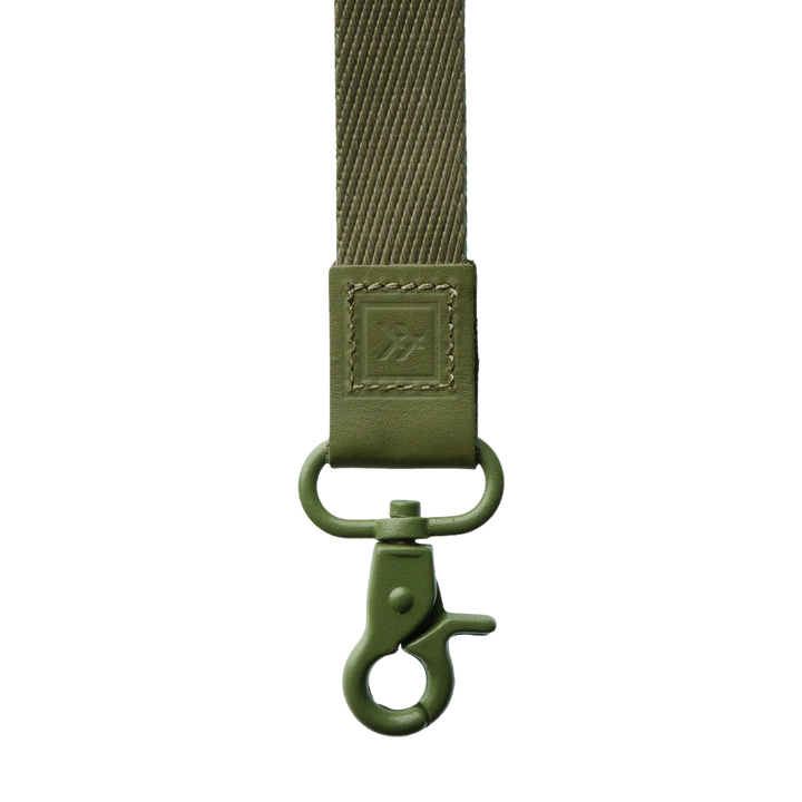 THREAD OLIVE WRIST LANYARD