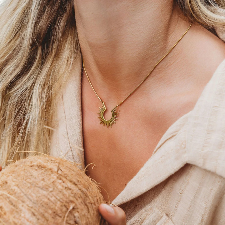 SALTY CALI SUNRISE NECKLACE