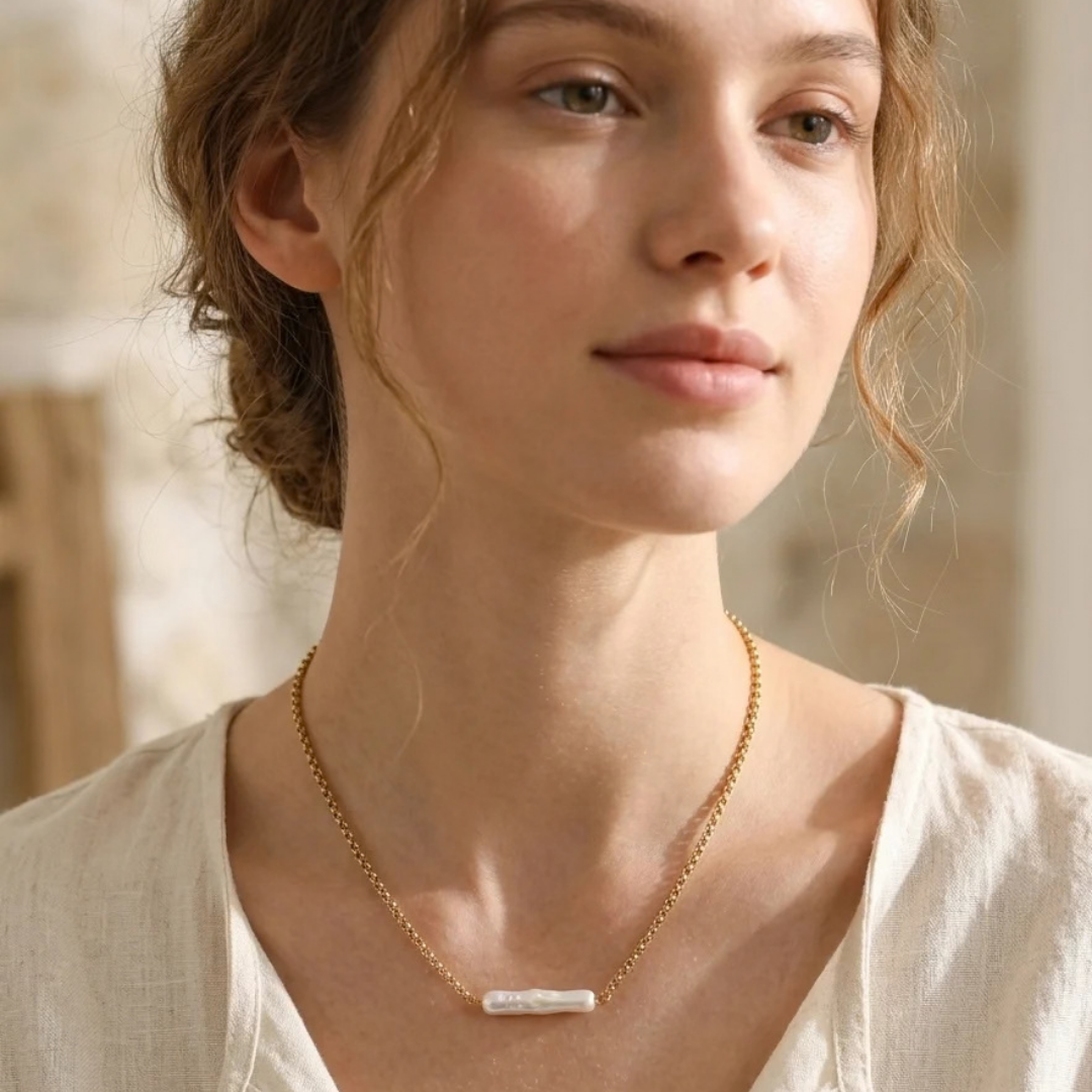 SALTY CALI HALO PEARL BAR NECKLACE