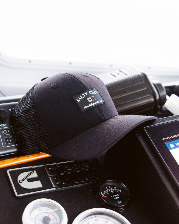 SALTY CREW STEADFAST RETRO TRUCKER HAT