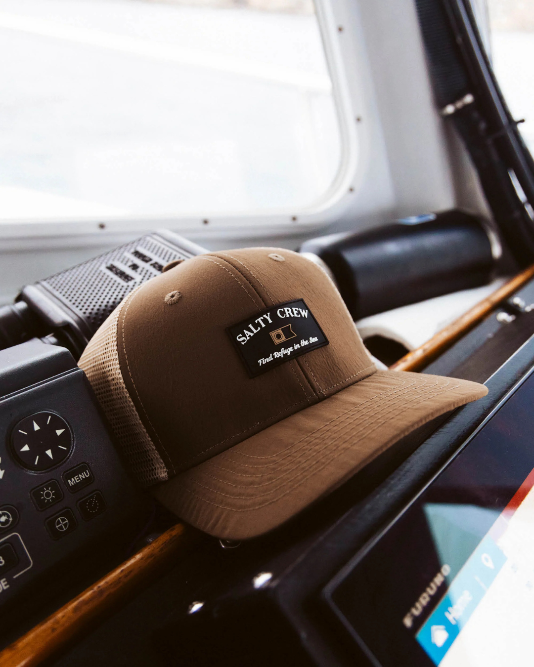 SALTY CREW STEADFAST RETRO TRUCKER HAT