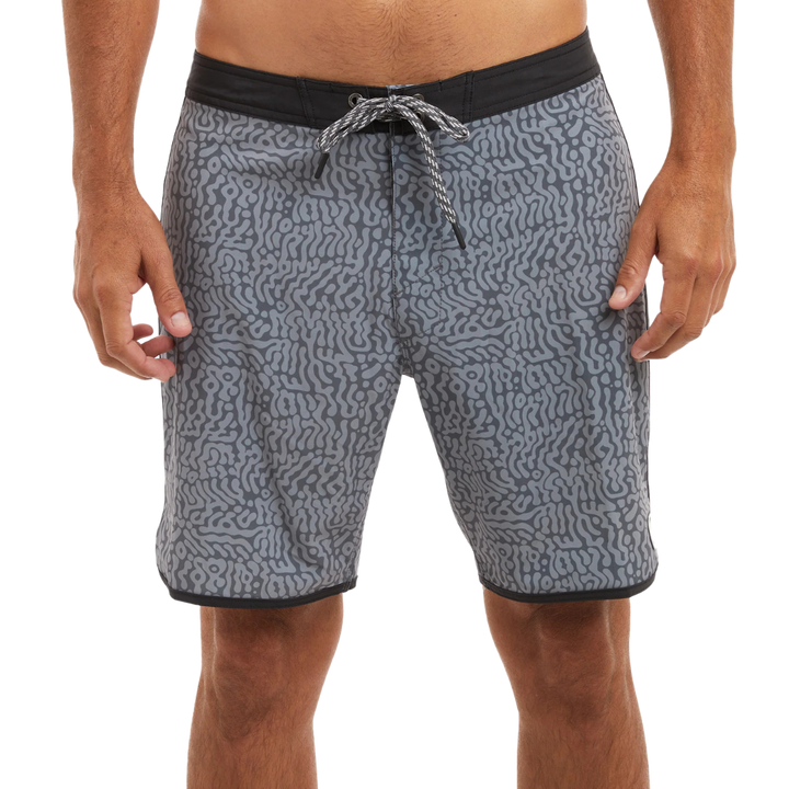 PELAGIC: HIGH SPOT 18" BOARDSHORT