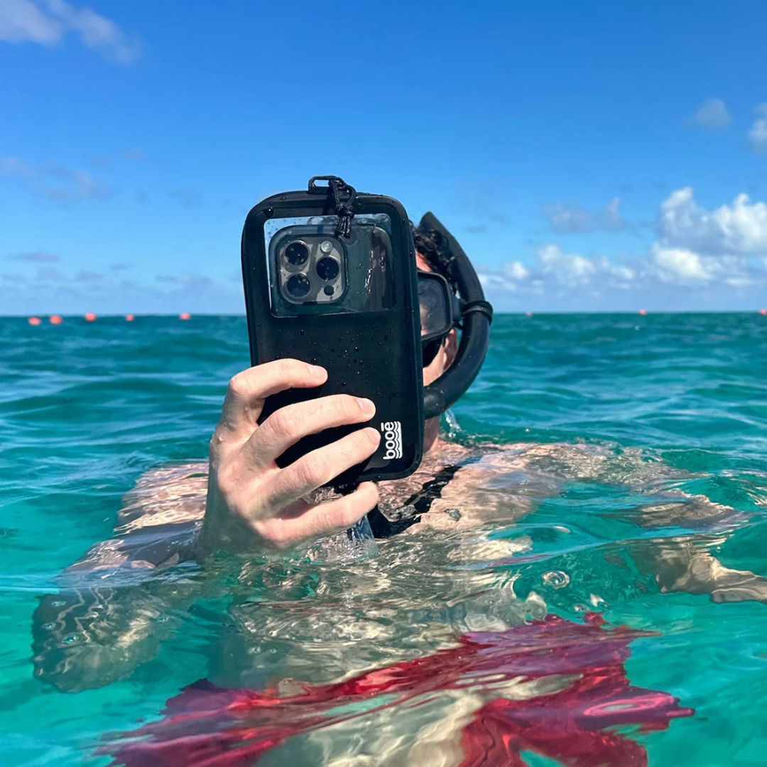 BOOE WATERPROOF PHONE CASE