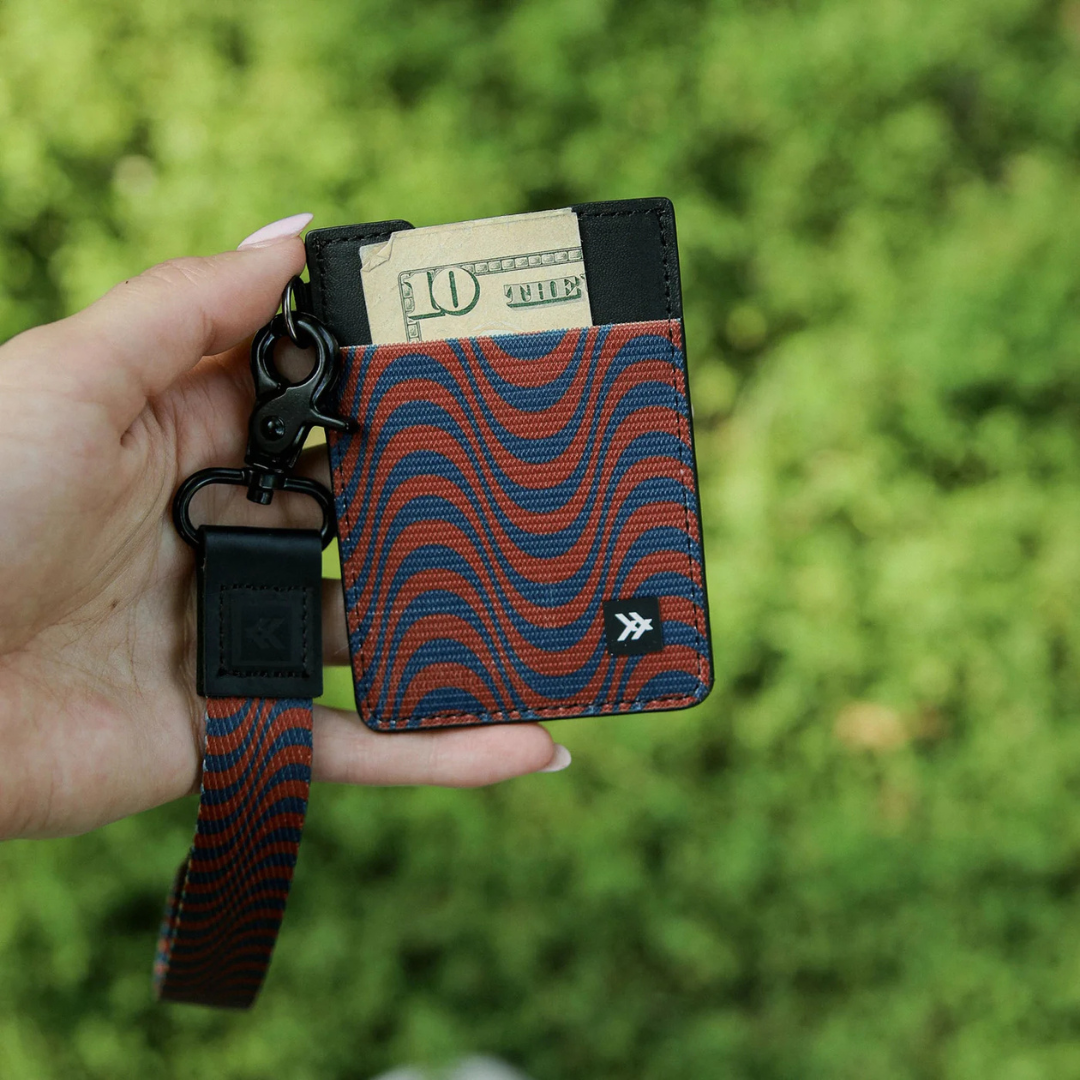 THREAD VERTICAL WALLET - HOLDEN