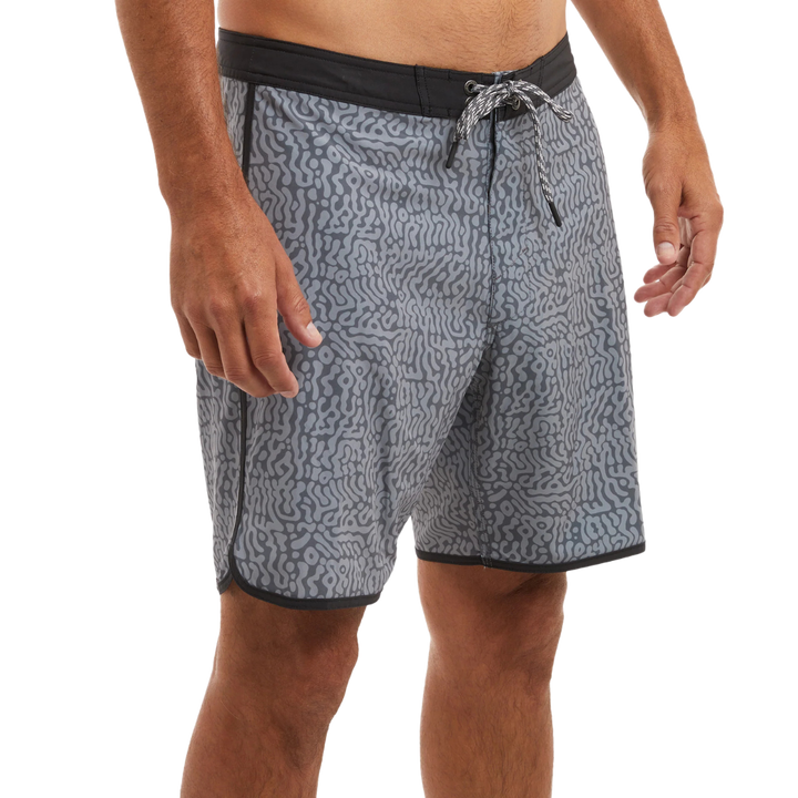 PELAGIC: HIGH SPOT 18" BOARDSHORT