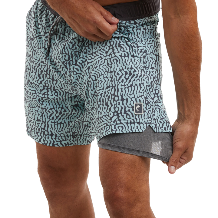 PELAGIC: LEIDAY ELASTIC LINED 17" SHORTS