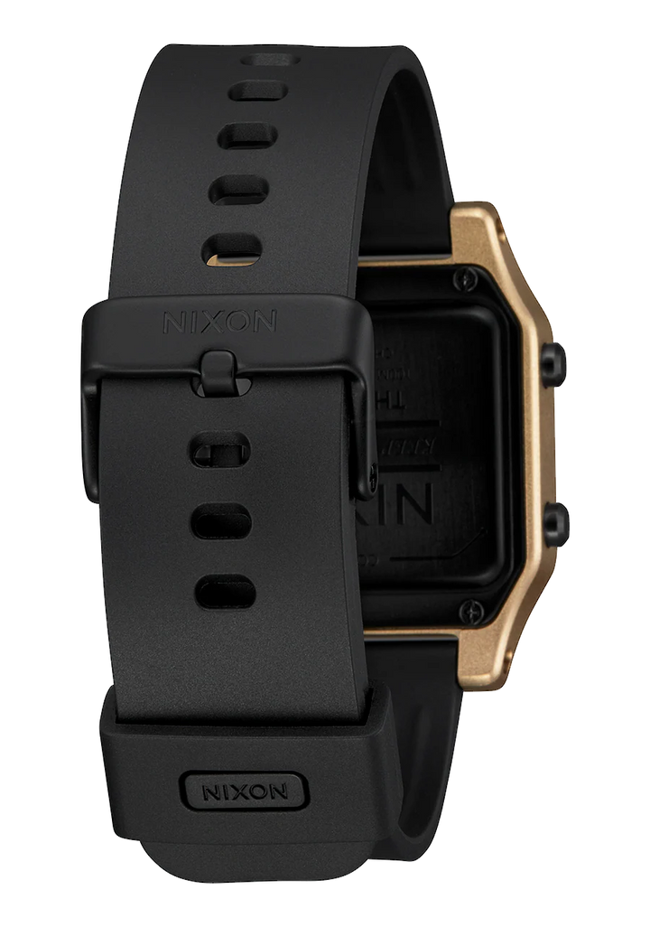 NIXON STAPLE