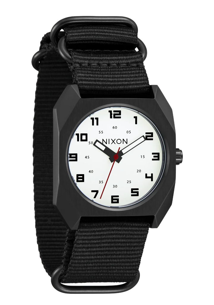 NIXON SCOUT