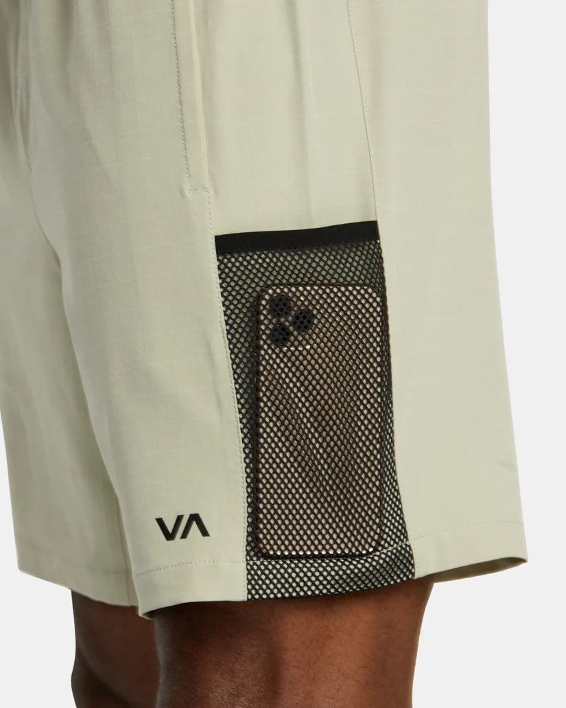 RVCA X OVER SHORT