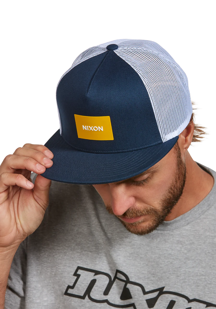 NIXON TEAM TRUCKER HAT