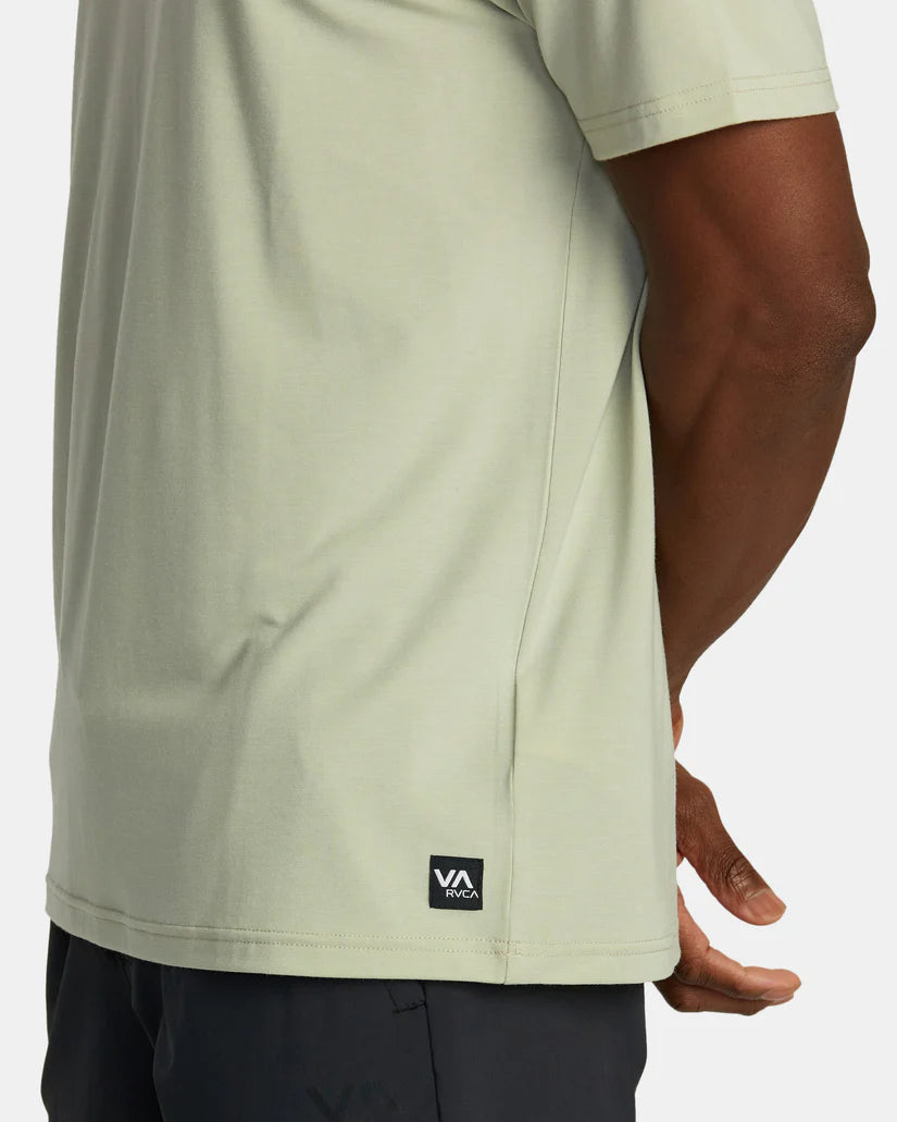 RVCA VA SPORT BALANCE TECHNICAL TRAINING T-SHIRT