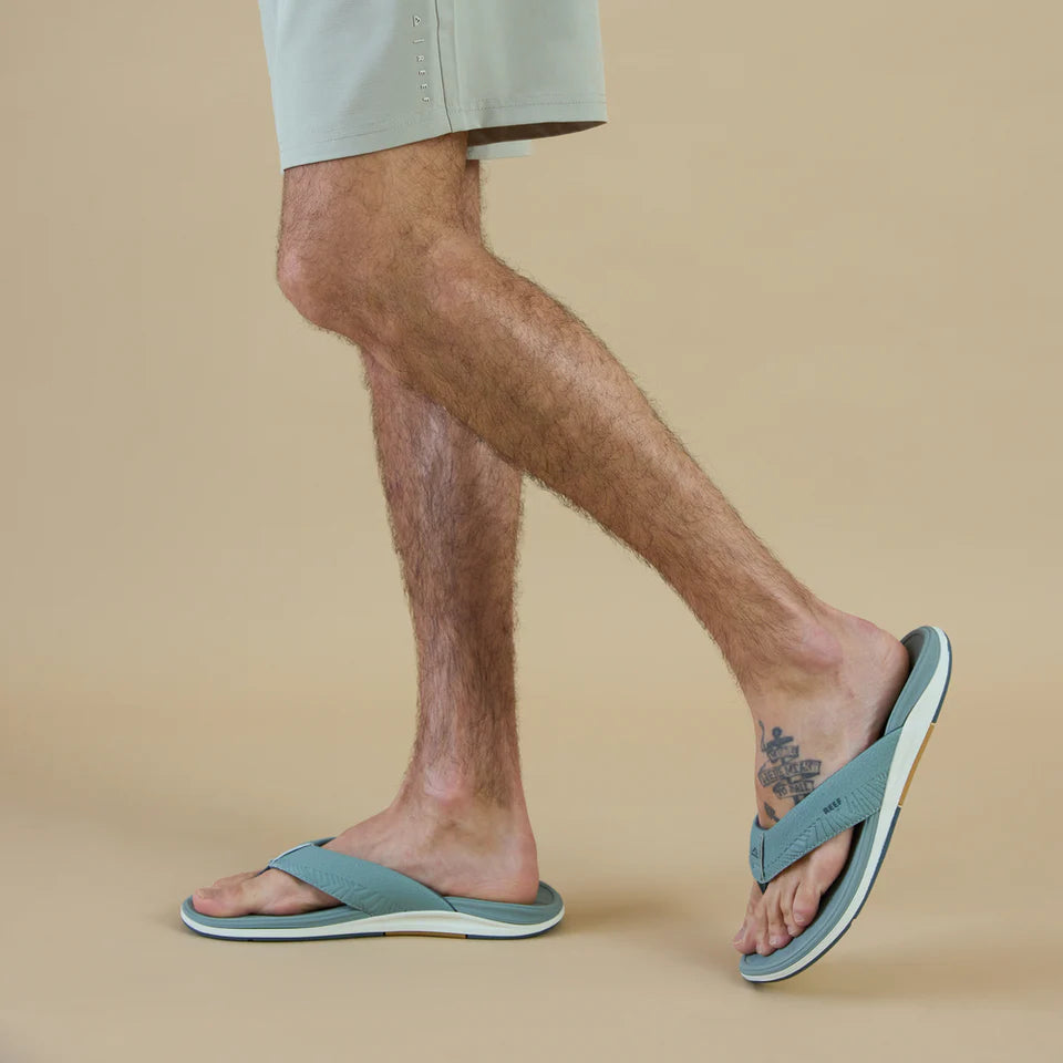 REEF OFFSHORE SANDALS